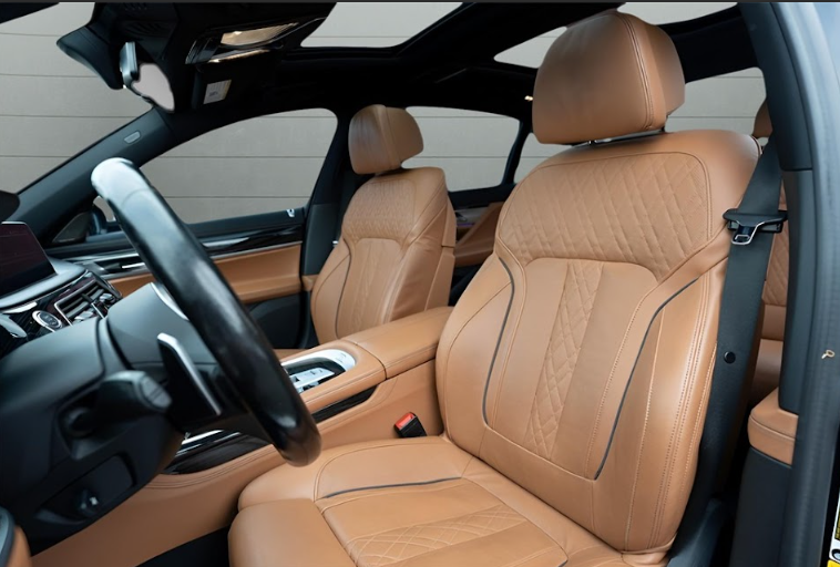 2021 BMW 750 M